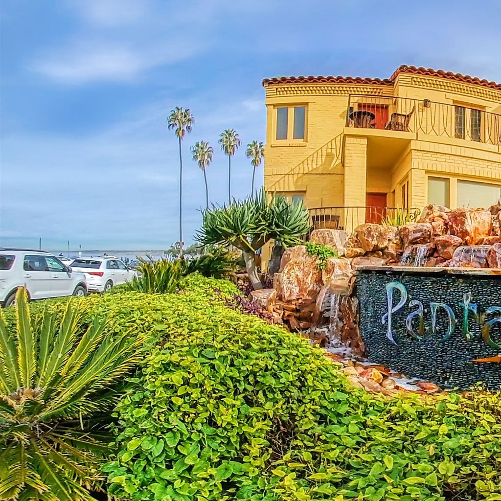 La Jolla - Pantai Inn