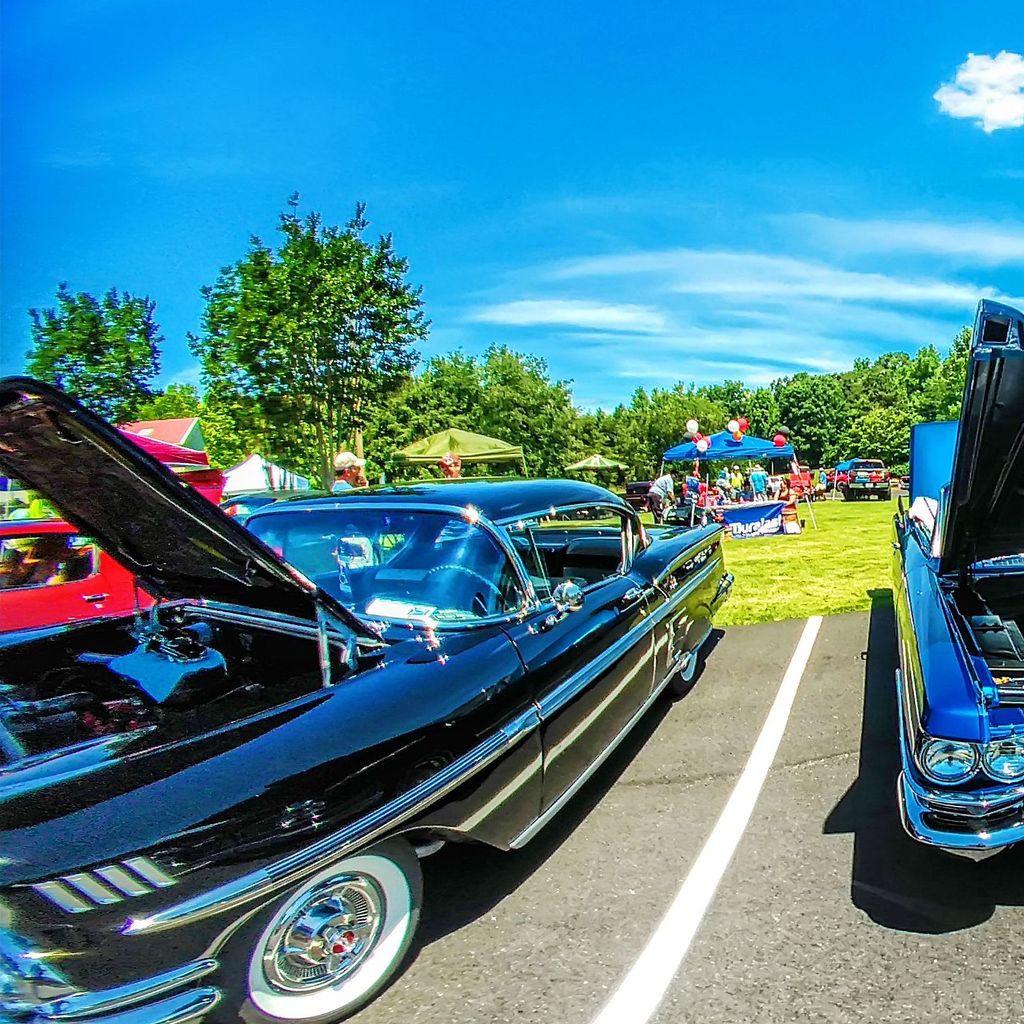 Cadillac 1