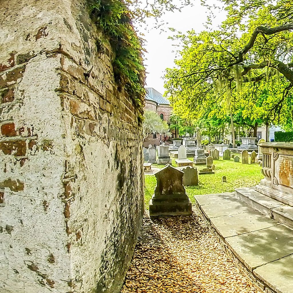 Circular Church Cemetary
