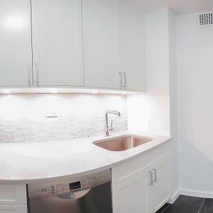 170 West End Avenue 6L